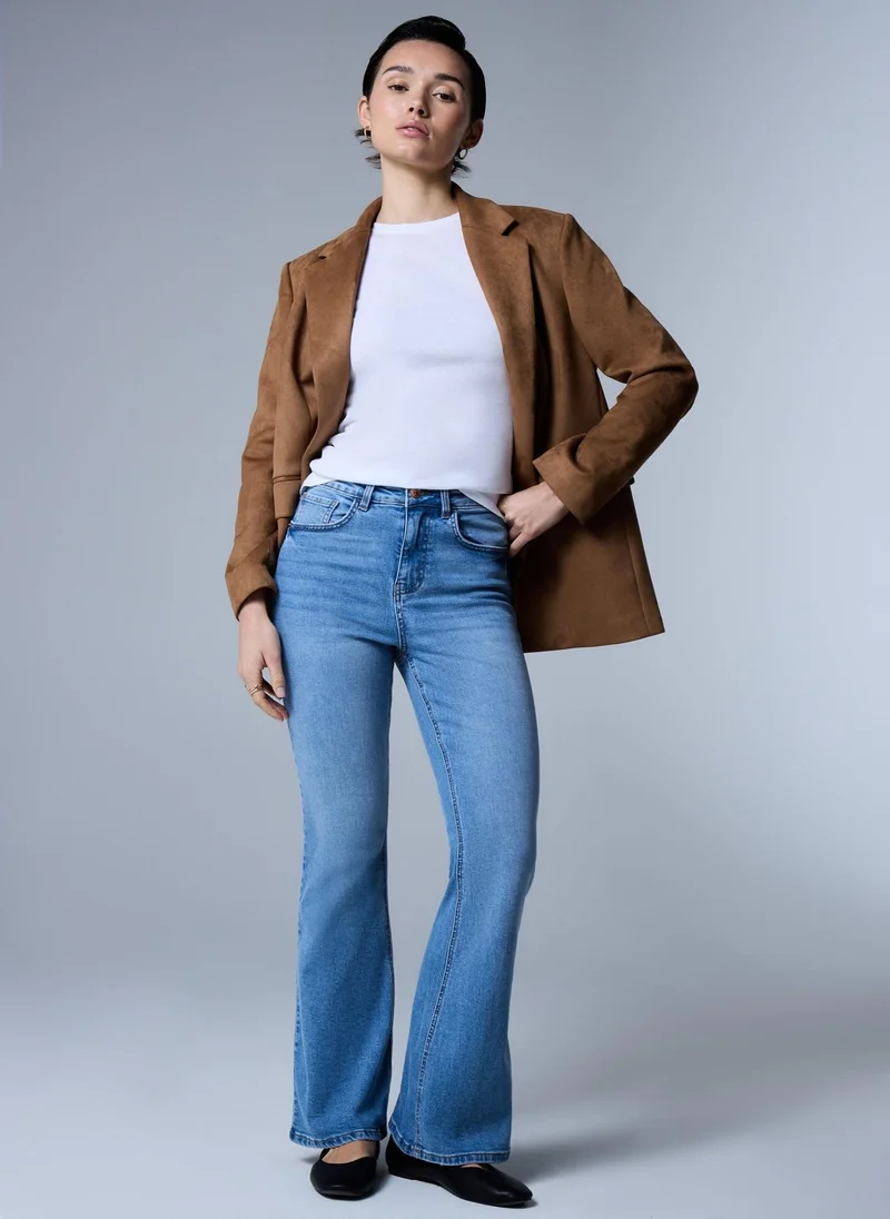 ماتلان جينز بوت كت أزرق متوسط الغسيل